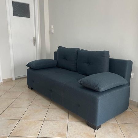 Peroulia Apartments Kómboi Eksteriør bilde