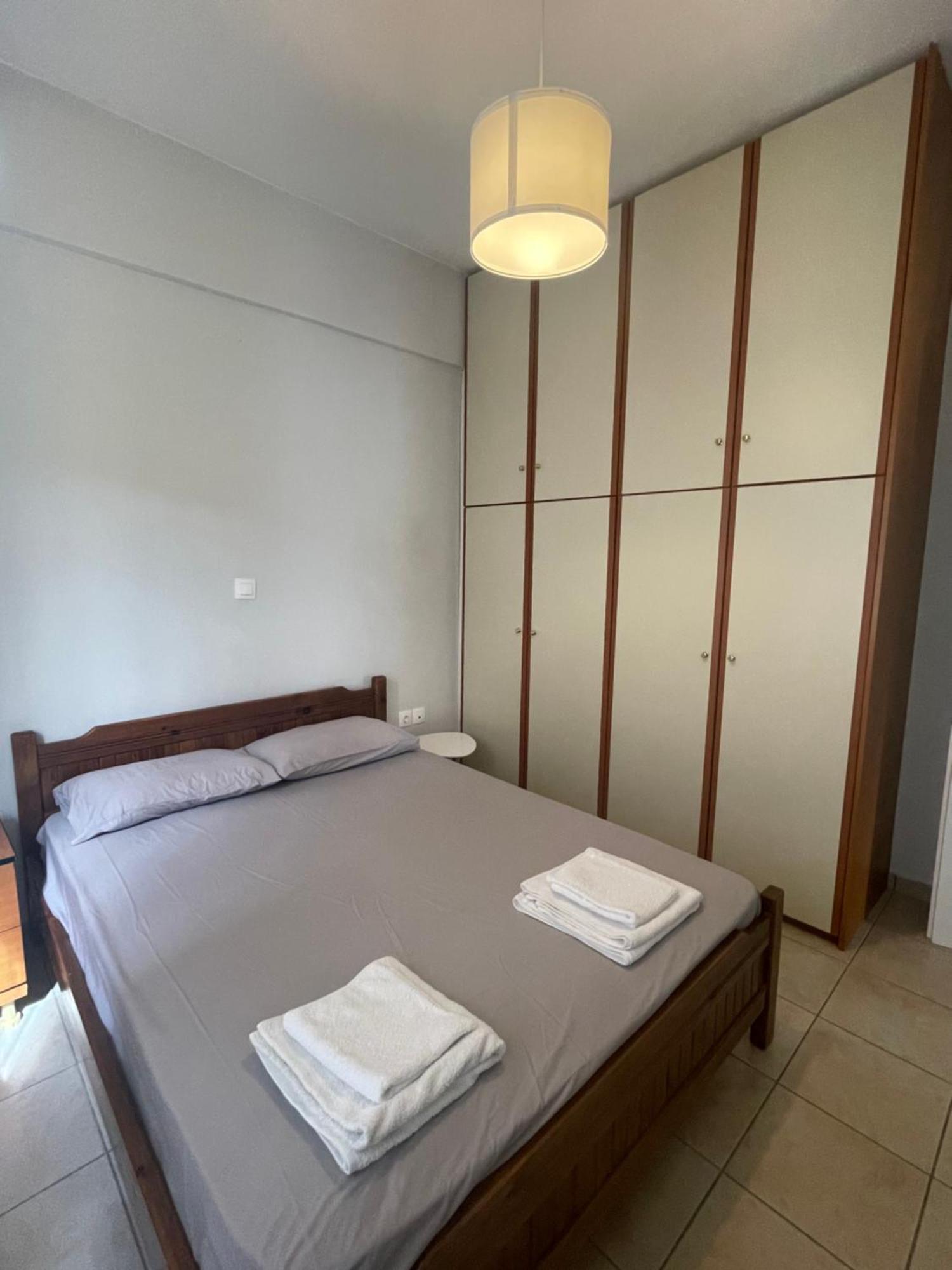 Peroulia Apartments Kómboi Eksteriør bilde
